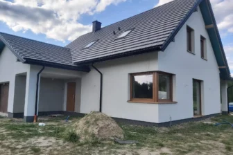 Malowanie elewacji w Radziwiłowie – odśwież i chroń Swój dom!